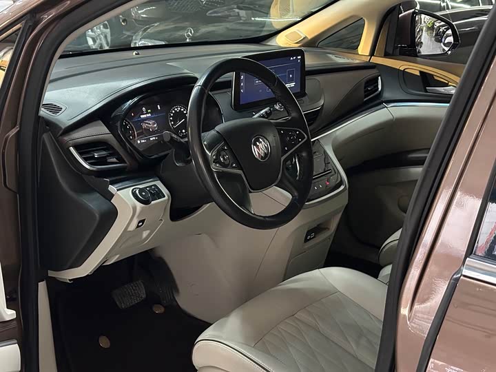 Фото 5 - Buick GL8 ES