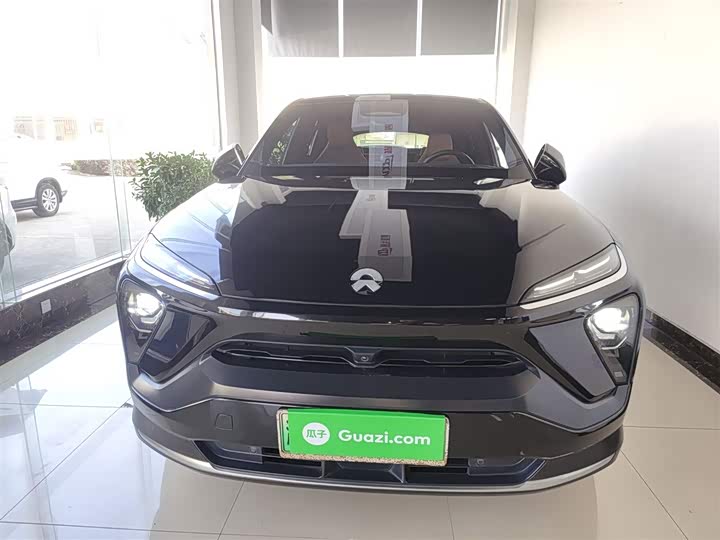 Фото 3 - Nio EC6