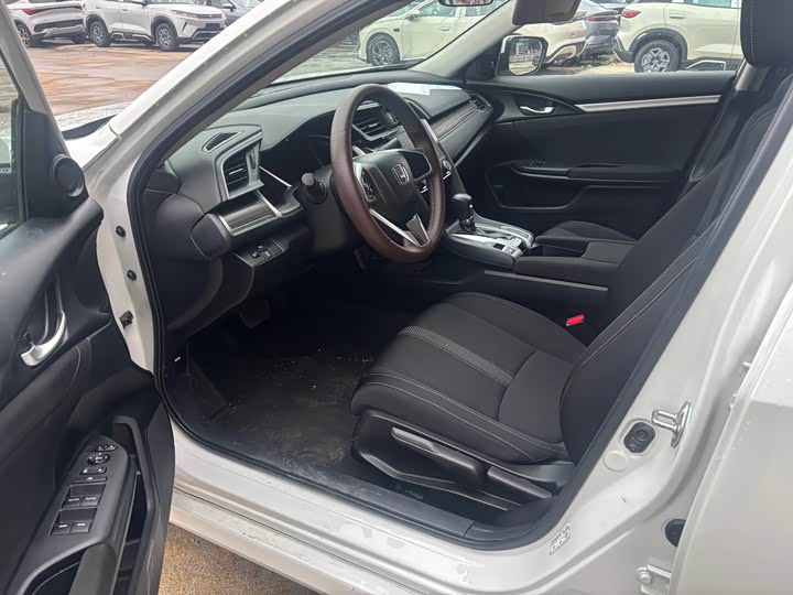 Фото 5 - Honda Civic