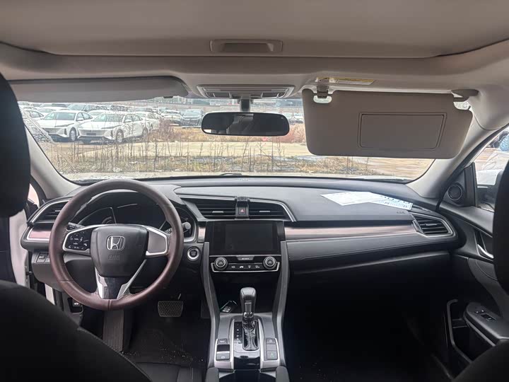 Фото 7 - Honda Civic