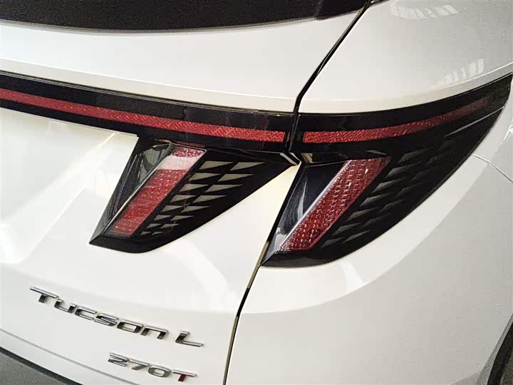 Фото 8 - Hyundai Tucson L