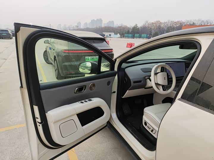 Фото 5 - LiXiang i6