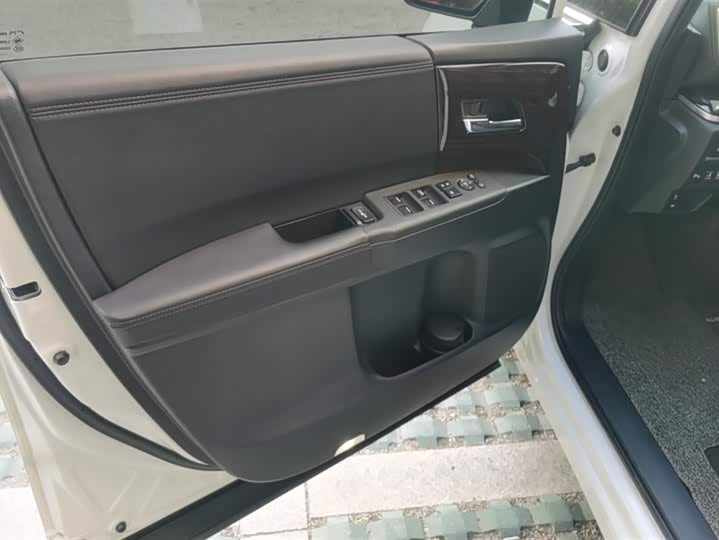 Фото 7 - Honda Odyssey