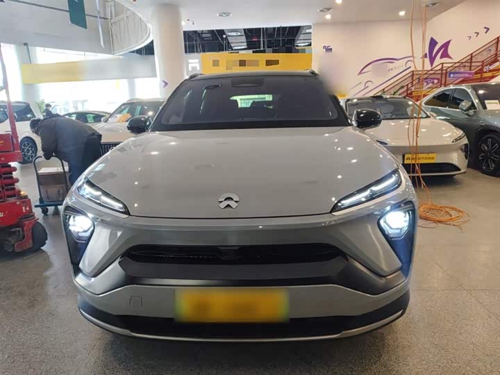 Фото 3 - Nio ES6