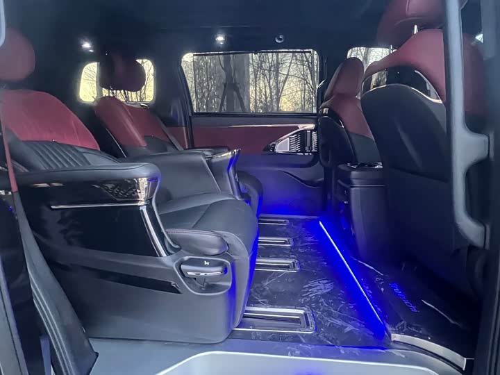 Фото 5 - GAC Trumpchi M8