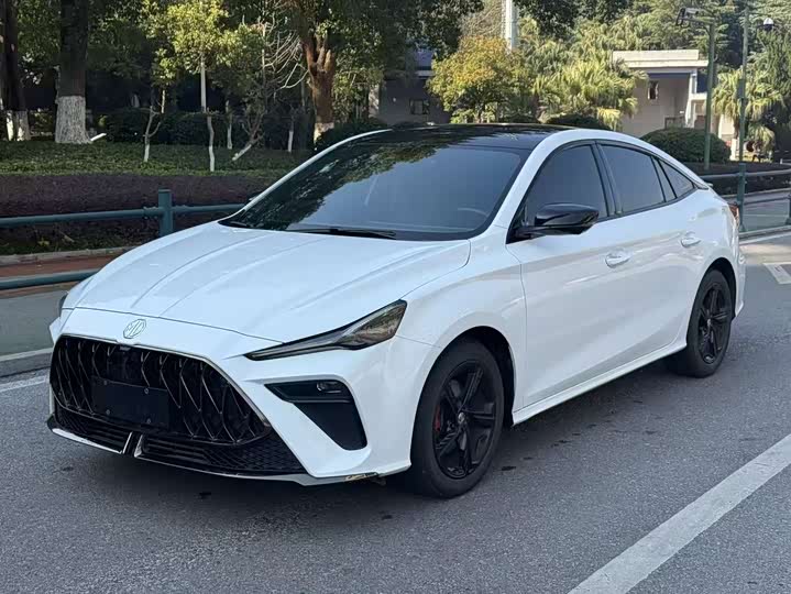 Фото 1 - MG Motor 5 Scorpio