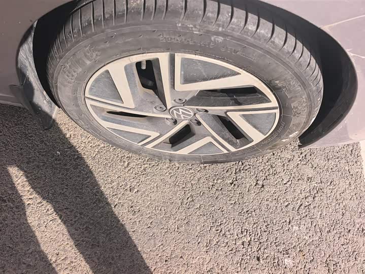 Фото 6 - Volkswagen Sagitar L