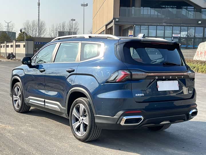 Фото 7 - Geely Okavango L