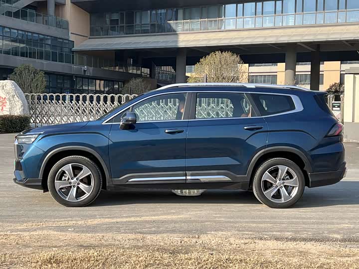 Фото 8 - Geely Okavango L