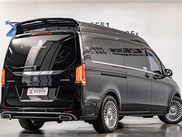 Фото 7 - Mercedes-Benz V-Class