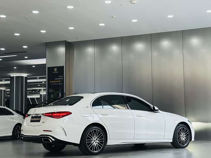 Фото 8 - Mercedes-Benz C-Class