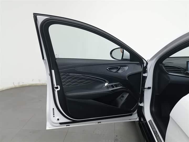 Фото 8 - BYD Seal