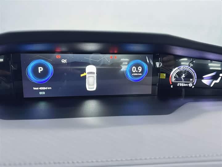 Фото 6 - Changan UNI-V