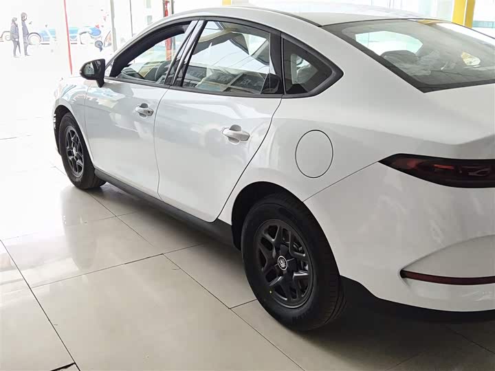 Фото 5 - BYD Qin Plus