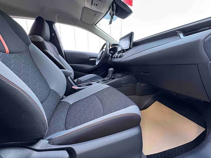 Фото 5 - Toyota Corolla