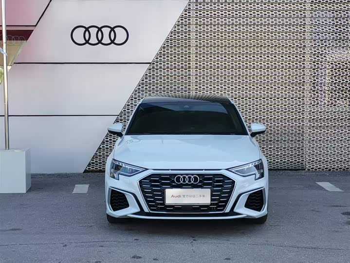 Фото 2 - Audi A3