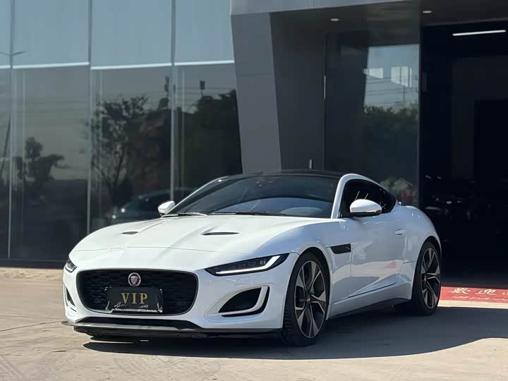 Фото 1 - Jaguar F-Type