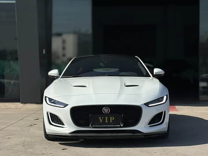 Фото 2 - Jaguar F-Type