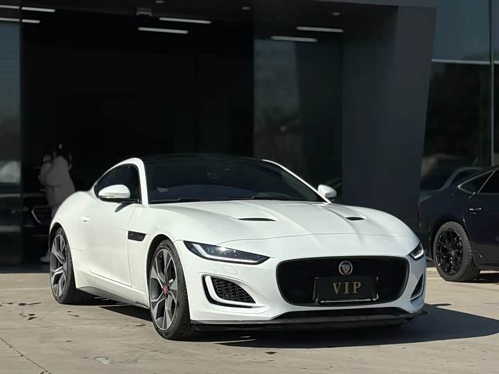 Фото 3 - Jaguar F-Type