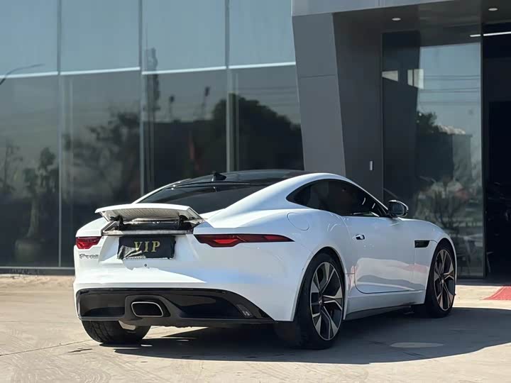 Фото 5 - Jaguar F-Type