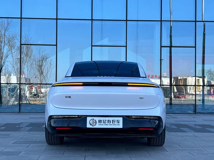 Фото 5 - Zeekr 007