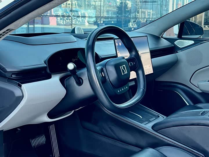 Фото 6 - Zeekr 007