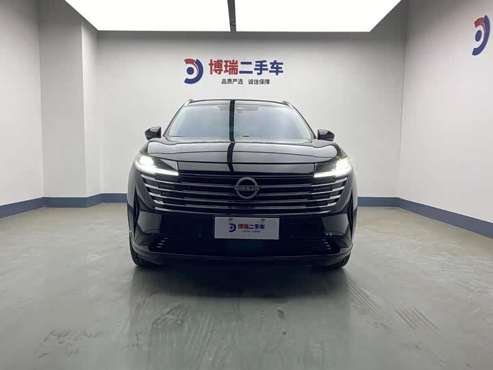 Фото 2 - Nissan Pathfinder