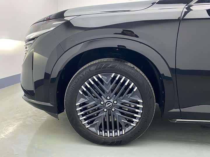 Фото 8 - Nissan Pathfinder