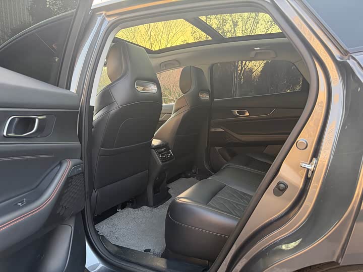 Фото 9 - Changan UNI-K