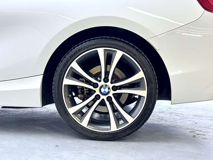 Фото 8 - BMW 2 Series