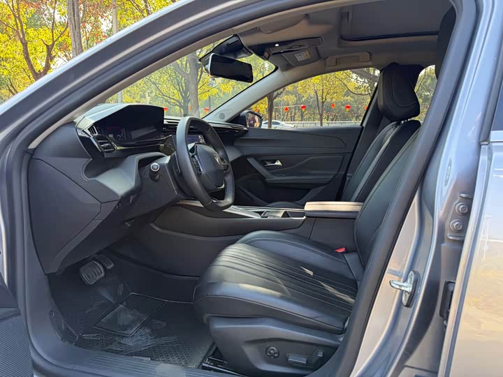 Фото 4 - Peugeot 408X