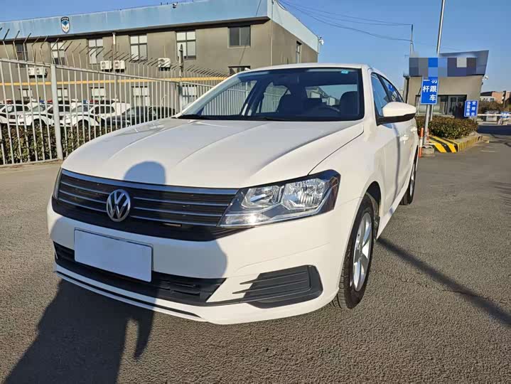 Фото 1 - Volkswagen Lavida