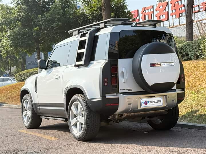 Фото 4 - Land Rover Defender