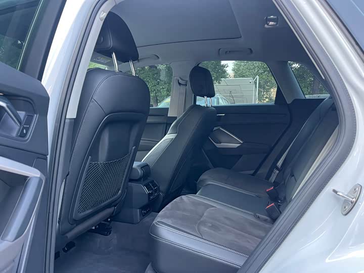 Фото 5 - Audi Q3