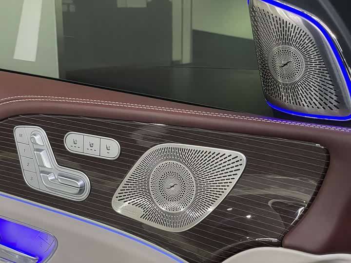 Фото 8 - Mercedes-Benz Maybach GLS