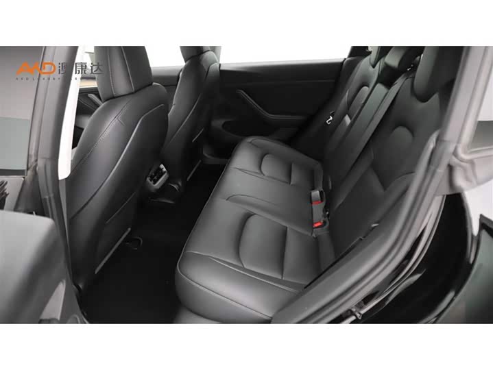 Фото 7 - Tesla Model 3