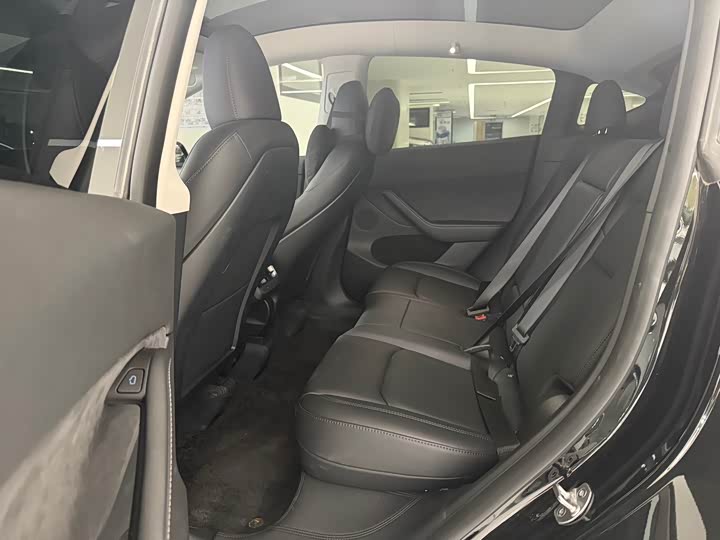 Фото 5 - Tesla Model Y