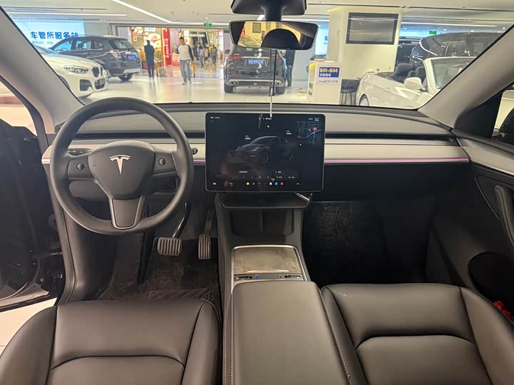 Фото 6 - Tesla Model Y