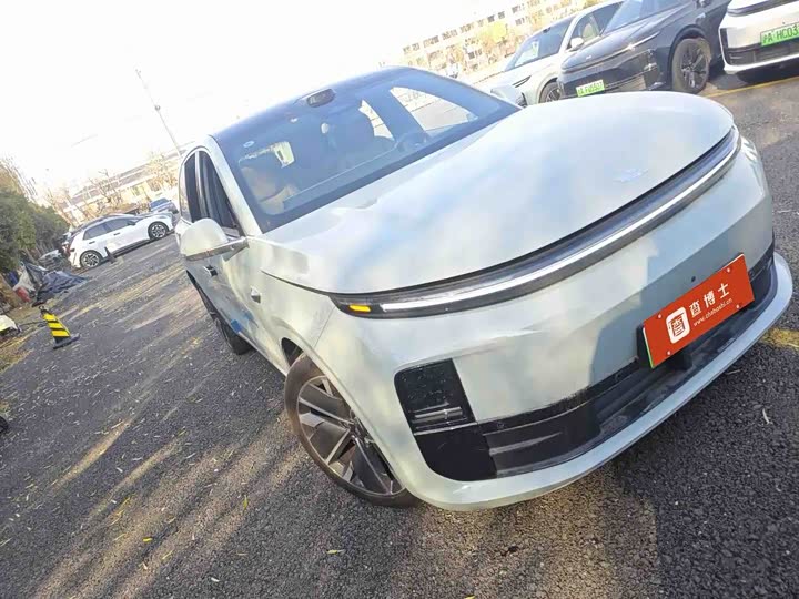 Фото 2 - LiXiang L6