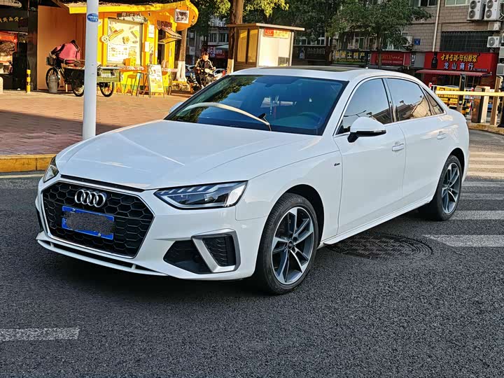 Фото 1 - Audi A4L