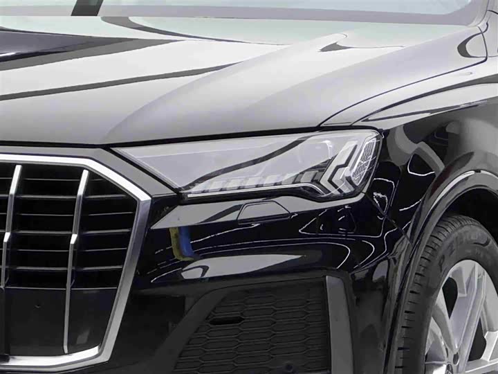 Фото 3 - Audi Q7