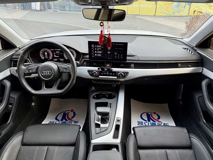 Фото 8 - Audi A4L