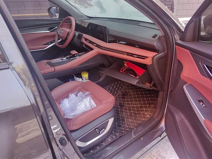 Фото 8 - Changan CS75 Plus