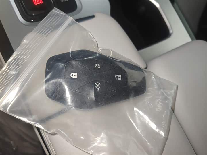 Фото 9 - BAIC Arcfox Alpha T