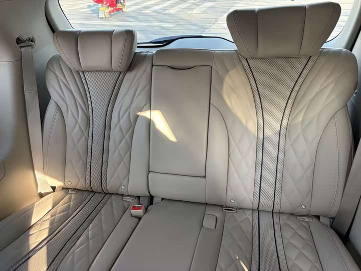 Фото 7 - Buick GL8 ES