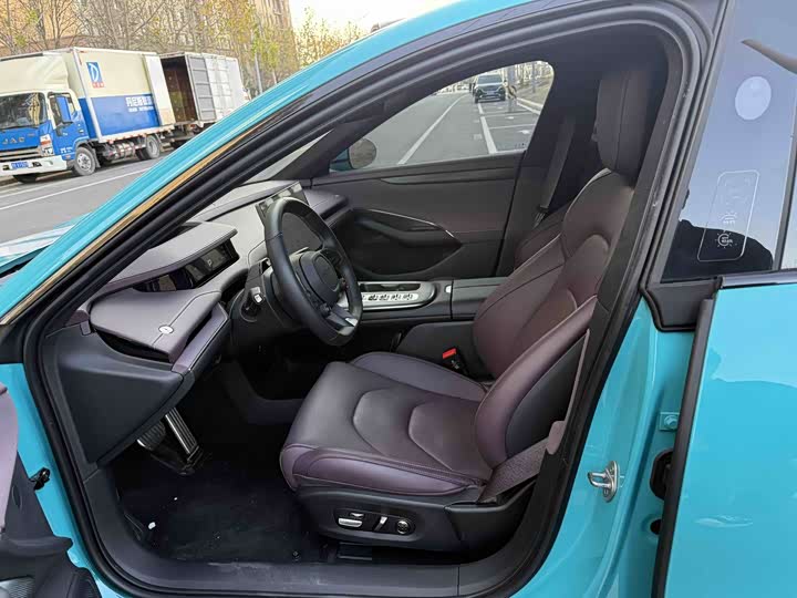 Фото 8 - Xiaomi SU7