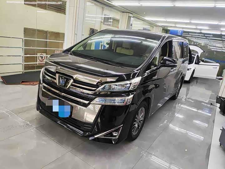 Фото 1 - Toyota Vellfire