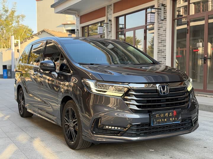 Фото 3 - Honda Odyssey