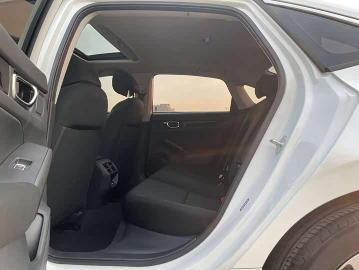 Фото 5 - Honda Integra