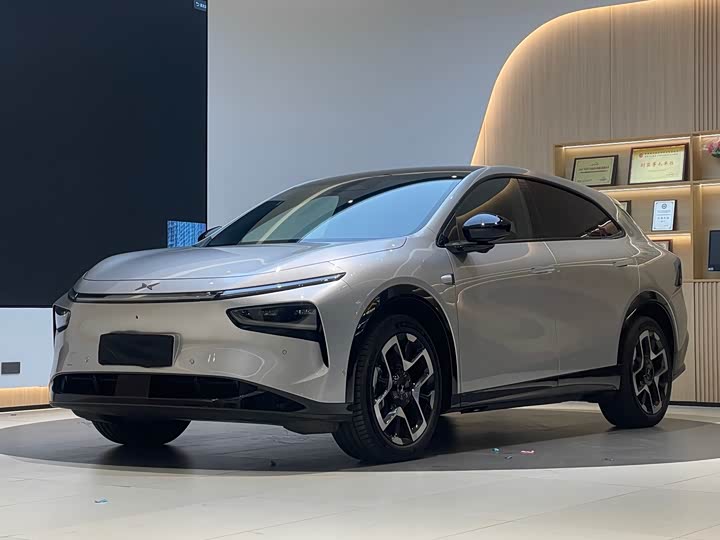 Фото 1 - XPeng G7